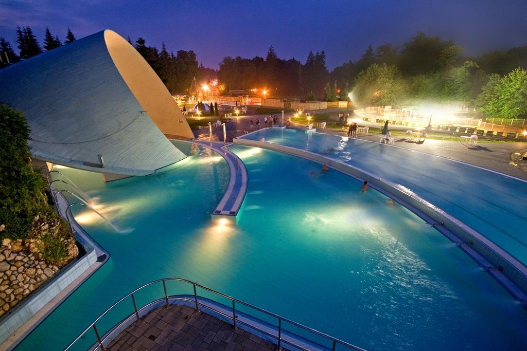 Hotel Kitty Miskolc Exterior photo